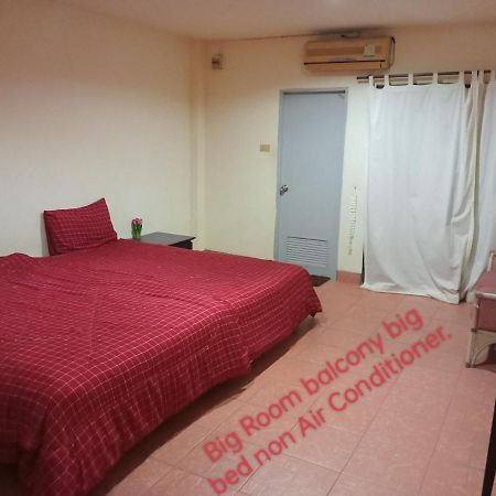 Apartments Thai Smile Pattaya Bagian luar foto