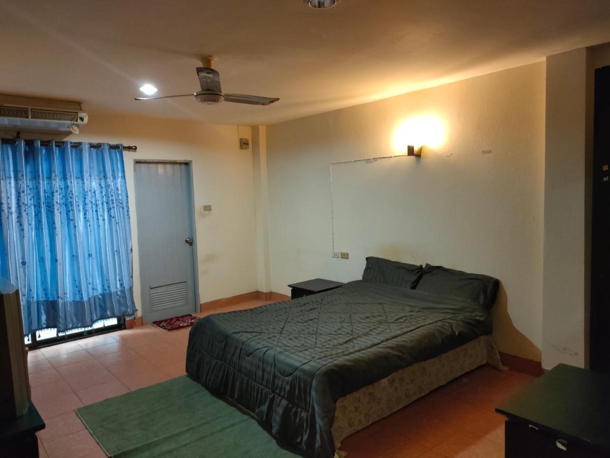 Apartments Thai Smile Pattaya Bagian luar foto