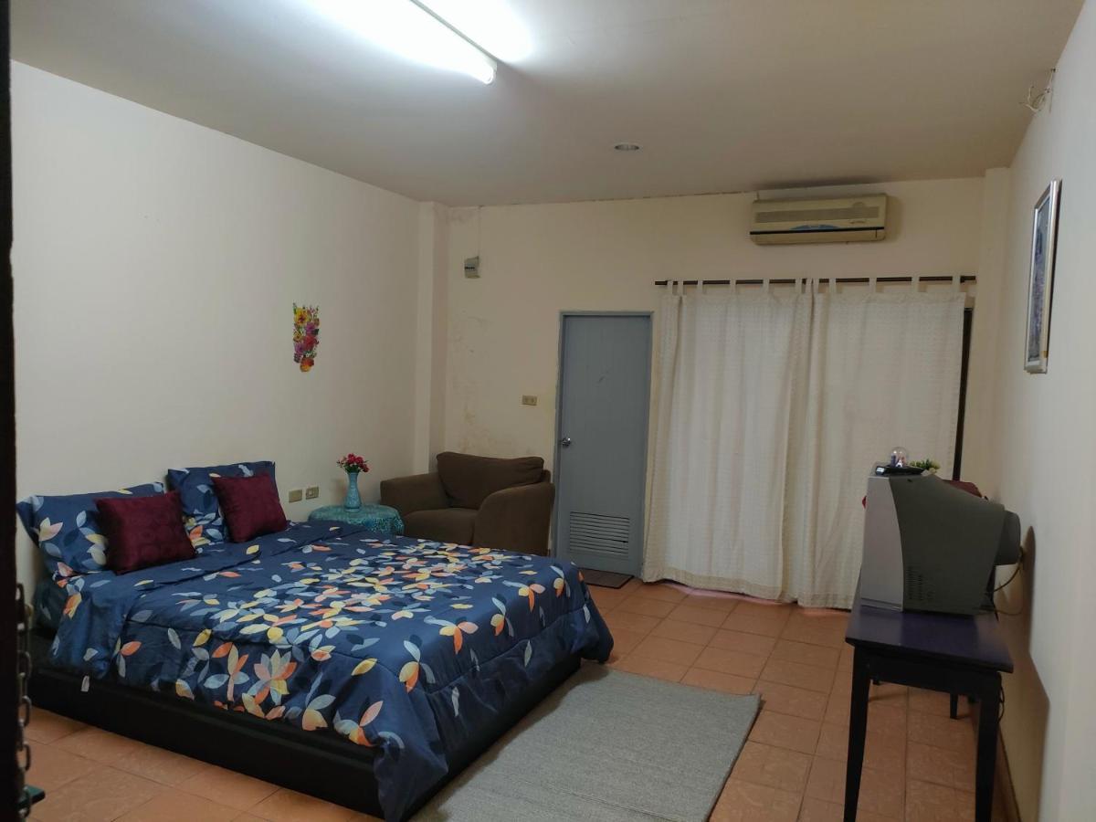 Apartments Thai Smile Pattaya Bagian luar foto