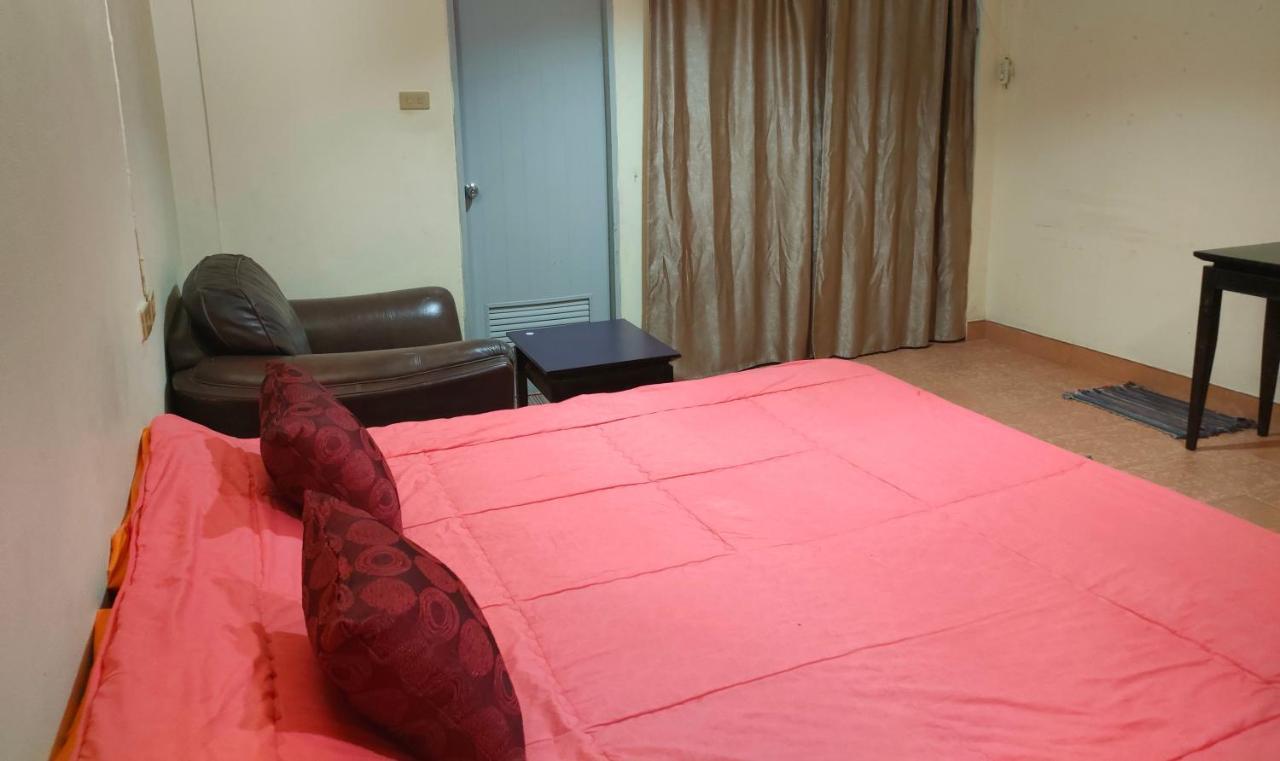 Apartments Thai Smile Pattaya Bagian luar foto