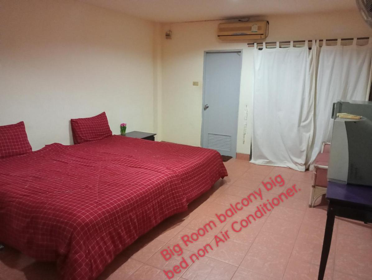 Apartments Thai Smile Pattaya Bagian luar foto